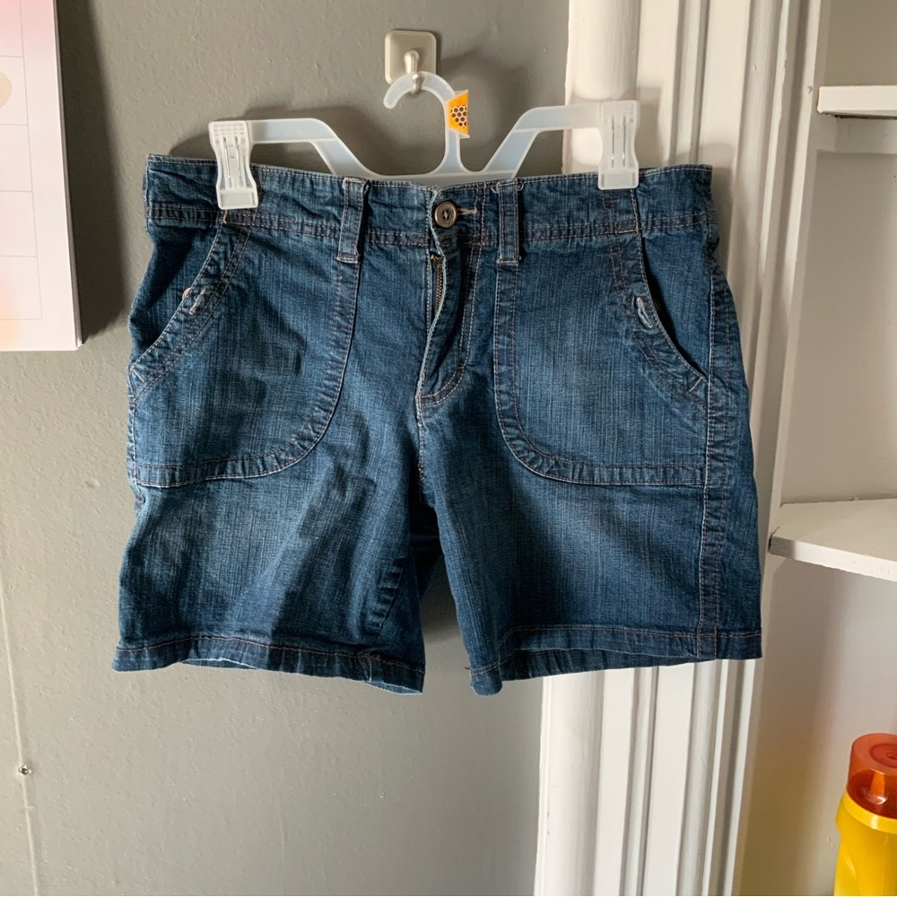 Dark Denim Capre Shorts | Faded Glory | size 8